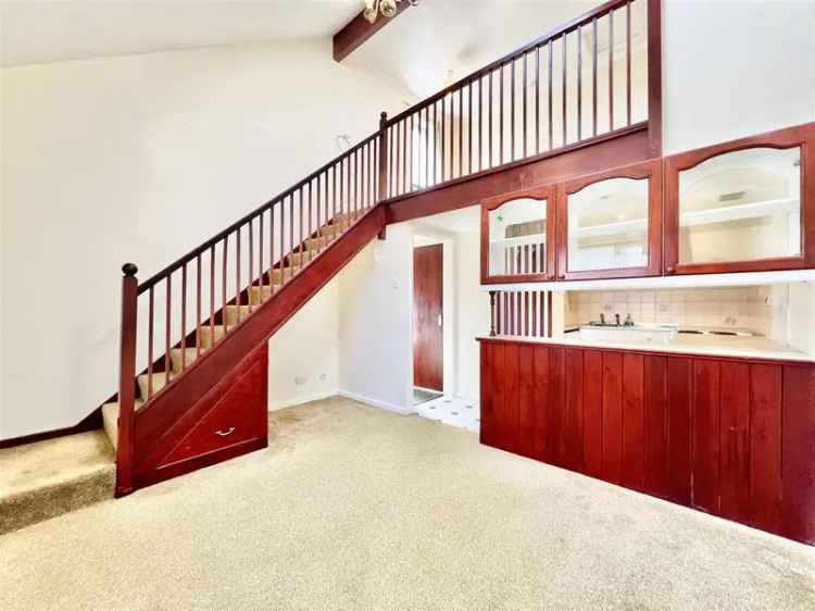 1 Bedroom House for Sale