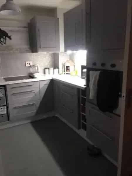 Modern End Terrace House on Well Maintained Street