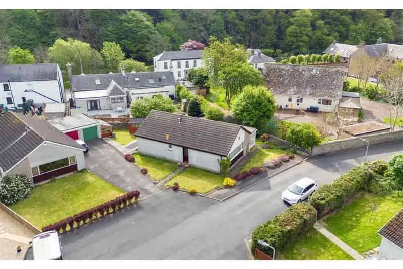 3 Bed Detached Bungalow 2 Reception Rooms