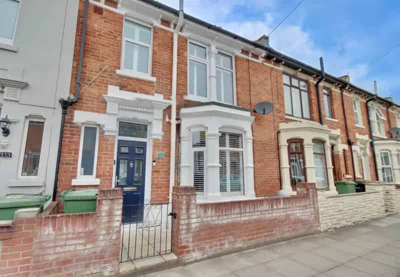 3 Bedroom Terraced House for Rent in Baffins