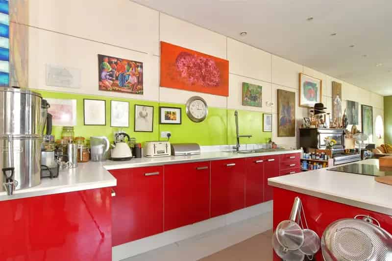 2 Bedroom Detached Floating House for Sale