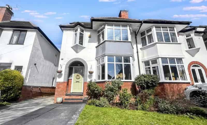 4 Bedroom Semi Detached House For Sale