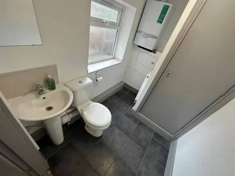 5 Bedroom Student House Investment Opportunity