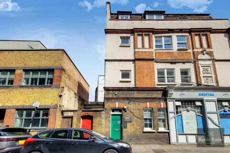 2 Bedroom Flat for Sale in London SE1 near West End