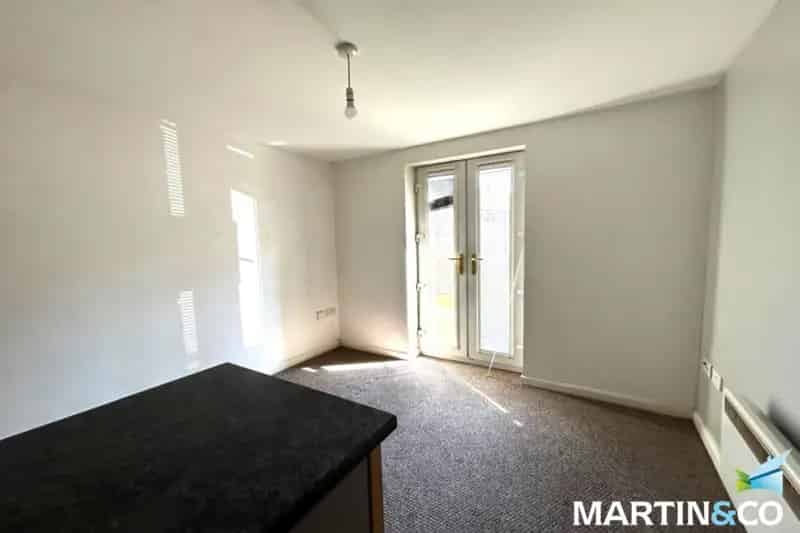 1 Bedroom Ground Floor Apartment Wakefield Cash Buyers Only