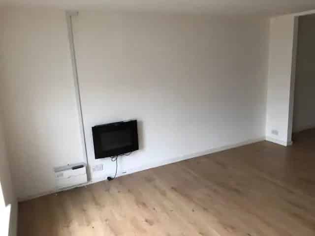 Spacious Two Bedroom Flat Hinckley Town Centre Zero Deposit Available