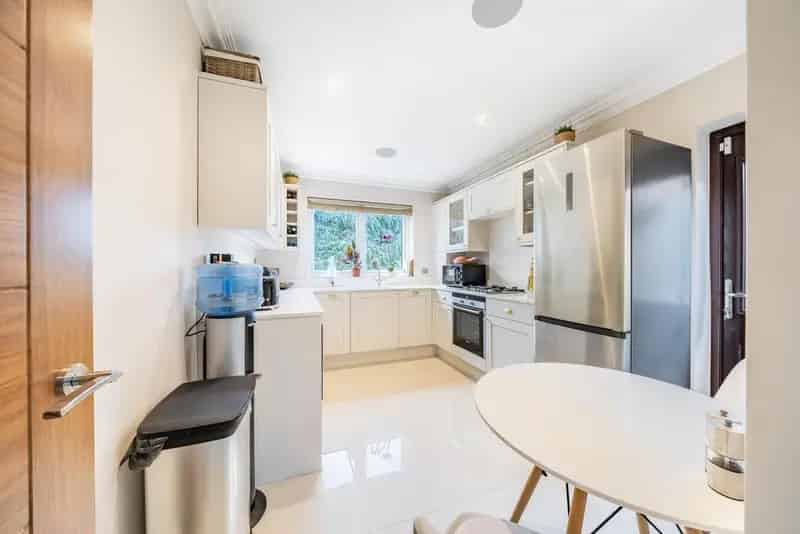 3 Bed House New Kitchen Modern Ensuite Planning Permission