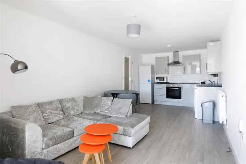 3 Bedroom Flat to Rent
