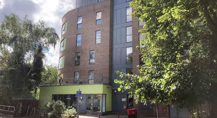 Ground Floor Office Unit to Let in Chiswick W4