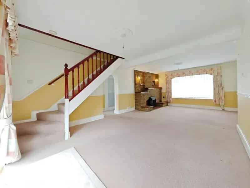 4 Bedroom Detached Bungalow For Sale Tilehurst