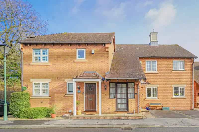 2 Bedroom Apartment for Sale