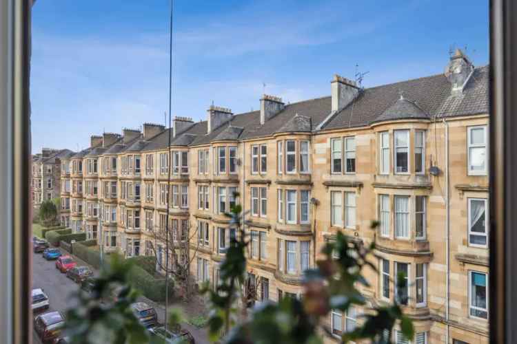 Glasgow Battlefield Tenement Flat Two Double Bedrooms Modern Kitchen