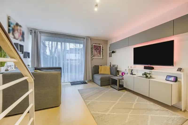 Two-Bedroom House Near Station