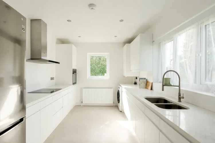 3 Bedroom Semi Detached House For Sale BS9