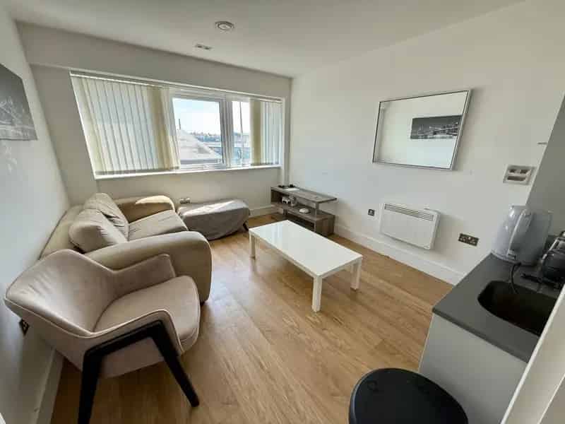 Flat For Rent , Laporte Way, Luton, England