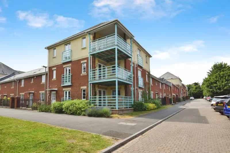 2 Bedroom Apartment for Sale Exeter