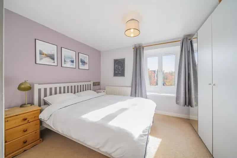 Two Bedroom Terrace House Near Tooting Bec Common