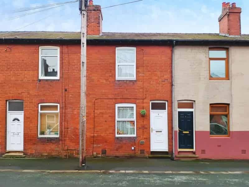 2 Bed Terrace House Wakefield - Tenant In Situ - Investor Opportunity