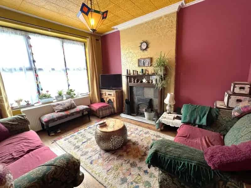 4 Bedroom Semi Detached House For Sale Scarborough