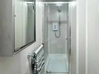 47m² Studio Flat in Leeds - Newly Refurbished