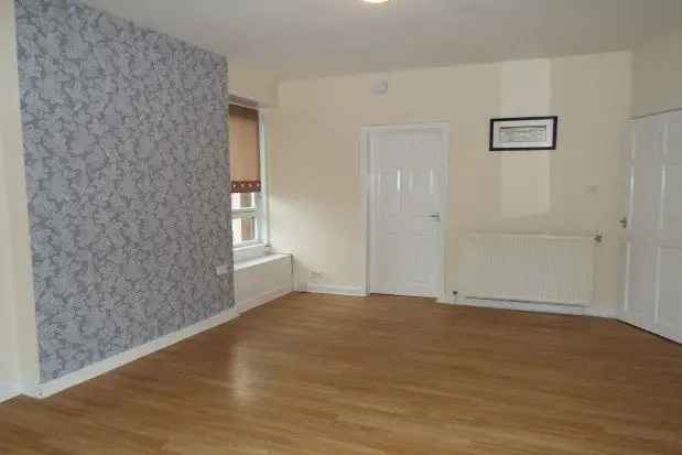 Flat to rent in Findhorn Street, Glasgow G33