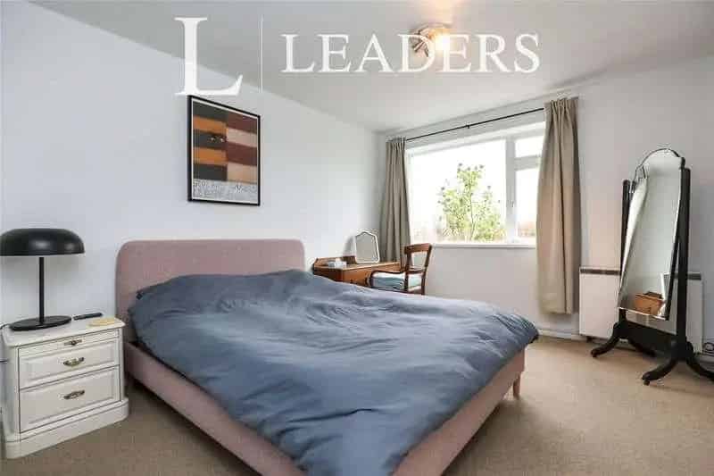 2 Bed Flat for Sale Leamington Spa
