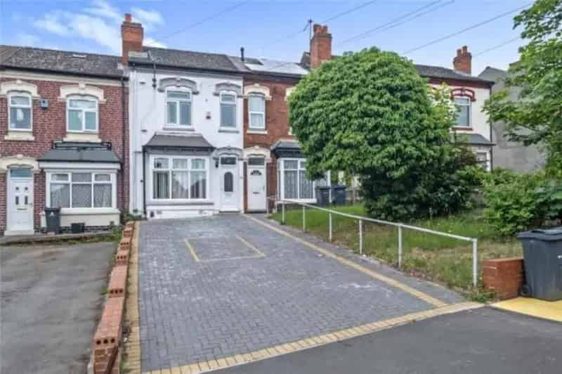 3 Bedroom Terraced House for Sale