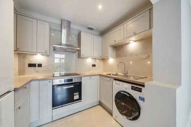 Flat for sale in Winchester Road, London NW3