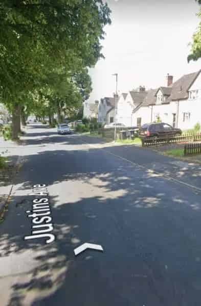 2 Bed House with Garden Driveway Near Tesco