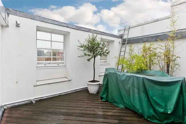 Mews house to rent in Sydney Mews, South Kensington, London SW3