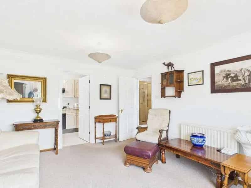 1 bed flat for sale