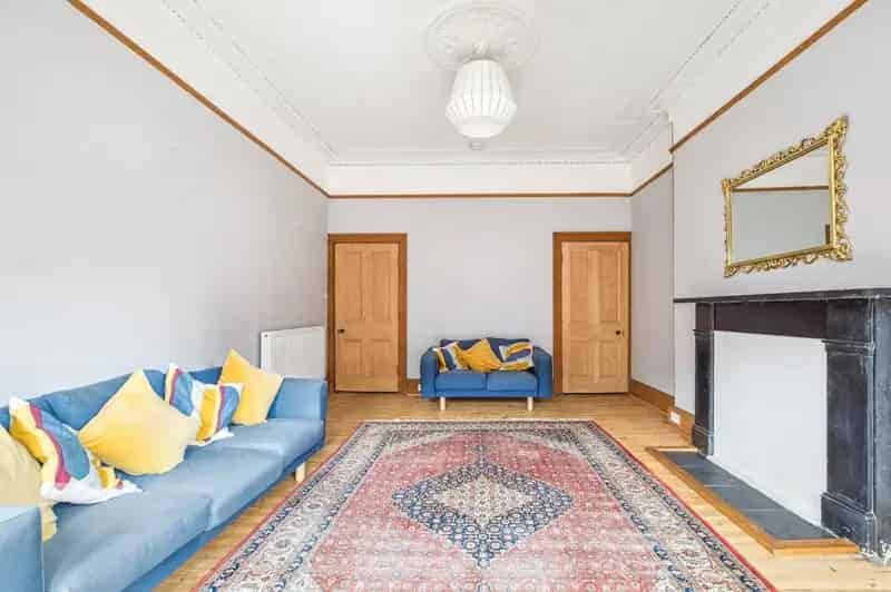 3 Bedroom Apartment for Sale Byres Road Glasgow West End