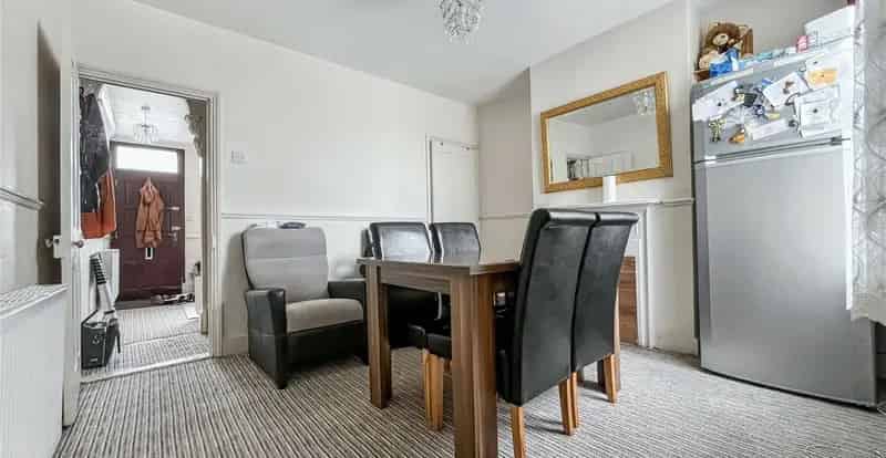 2 Bedroom Terraced House for Sale Near Gillingham Station