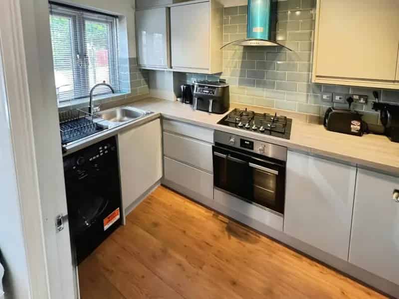 2 Bedroom House For Sale Chatham