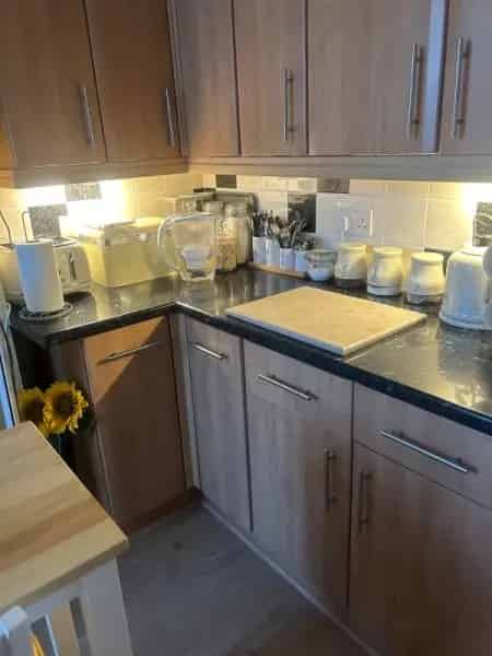 Spacious 2-Bed House Near Shops and Transport - Ideal for Downsizers