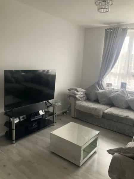 Flat near Springfield Park Great Transport Links Stoke Newington