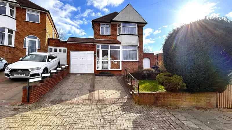 3 Bedroom Detached House for Sale