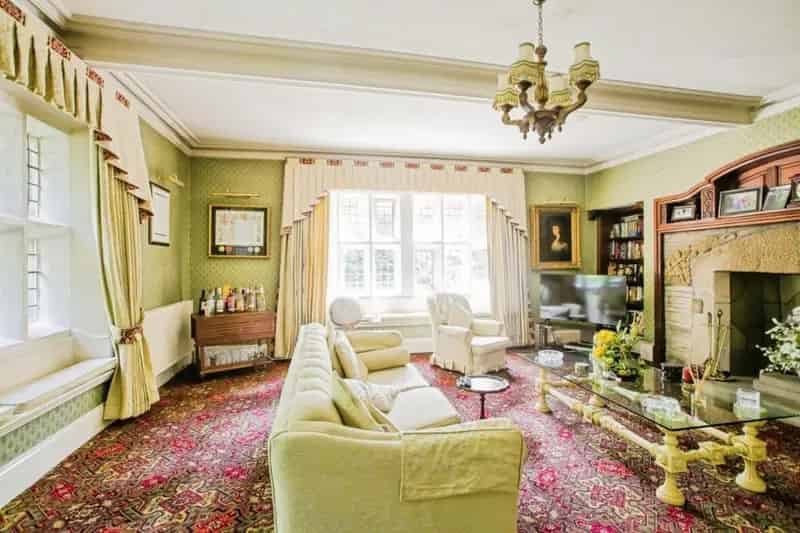 7 Bed Grade II Listed Manor House For Sale