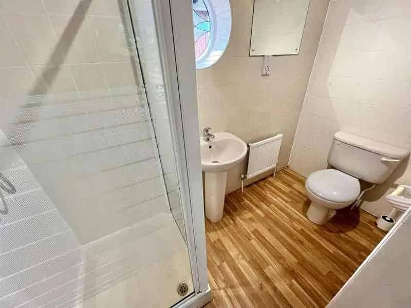 3 Bed House for Sale Near Wilmslow Train Station