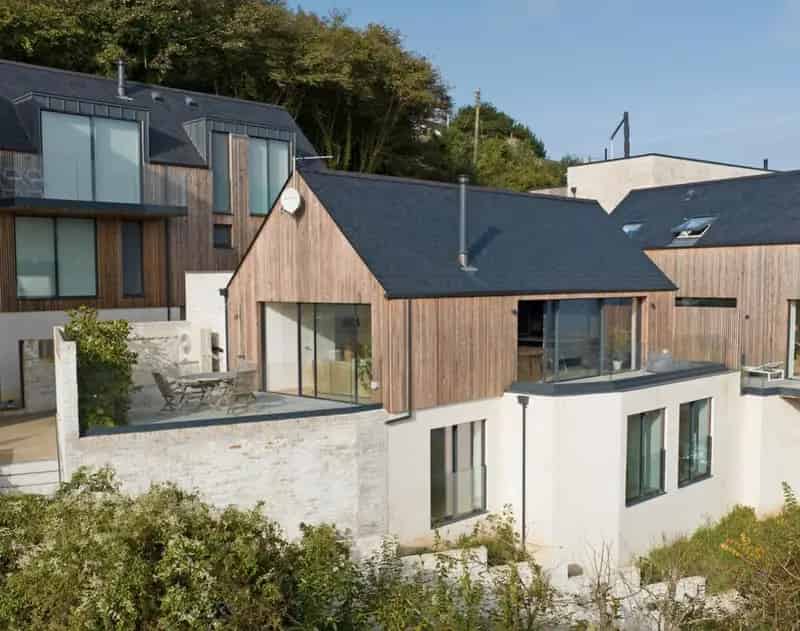 3 Bedroom Detached House with Panoramic Water Views