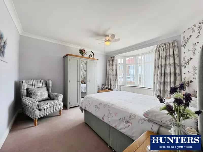 3 Bedroom Bungalow For Sale Wainscott