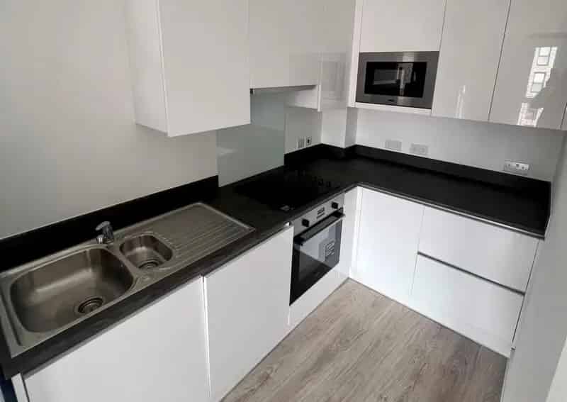 1 Bedroom Apartment Zero Deposit Available Luxury Furnished