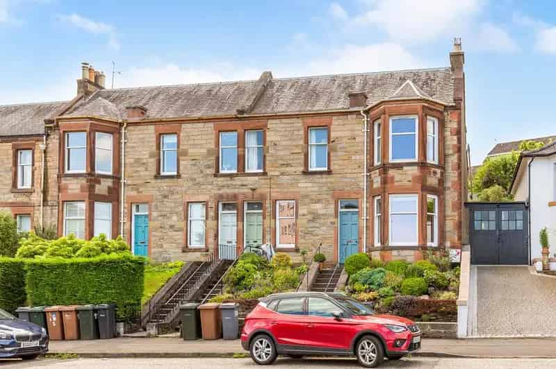 4 Bedroom Flat for Sale in Central Scotland