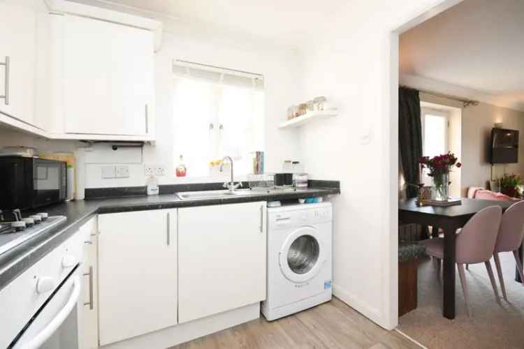 2 Bed Flat Chelmsford City Centre Near Transport Links