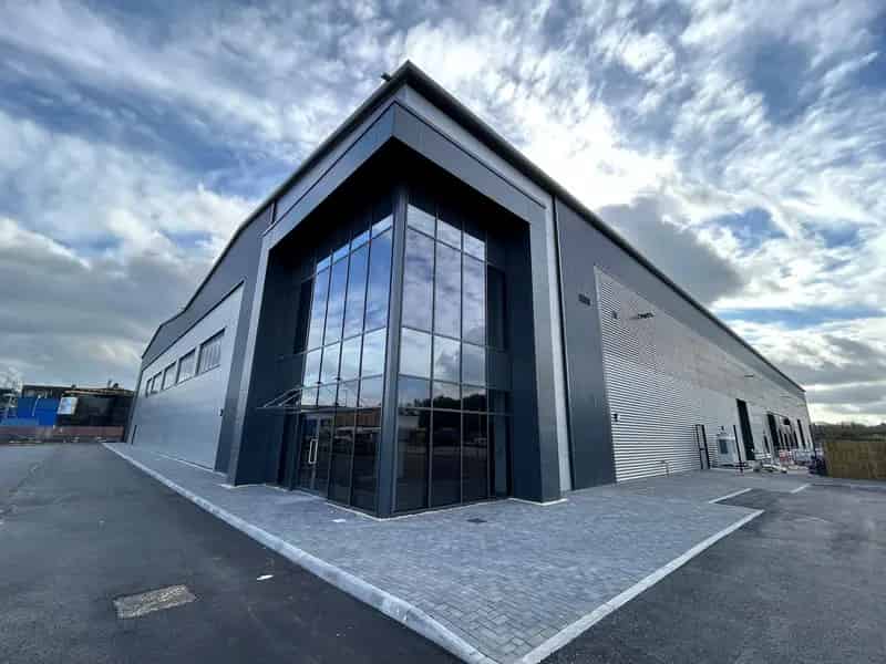High Quality Industrial Warehouse To Let Doncaster