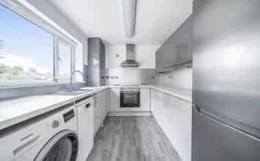 3 Bedroom Detached House Near Bincombe Beeches