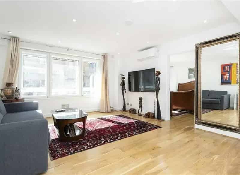Refurbished 1-Bedroom Apartment Tower Hill Wapping