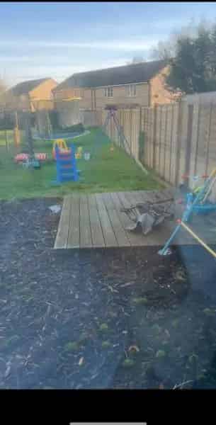 2 Bed Ground Floor Flat Own Front Door Large Garden