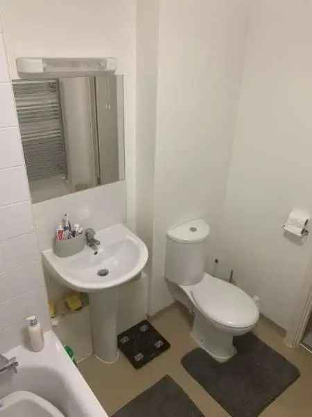 Flat For Rent in London, England