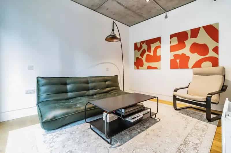 2 Bedroom Flat for Sale Manchester M1 - Phoenix Development